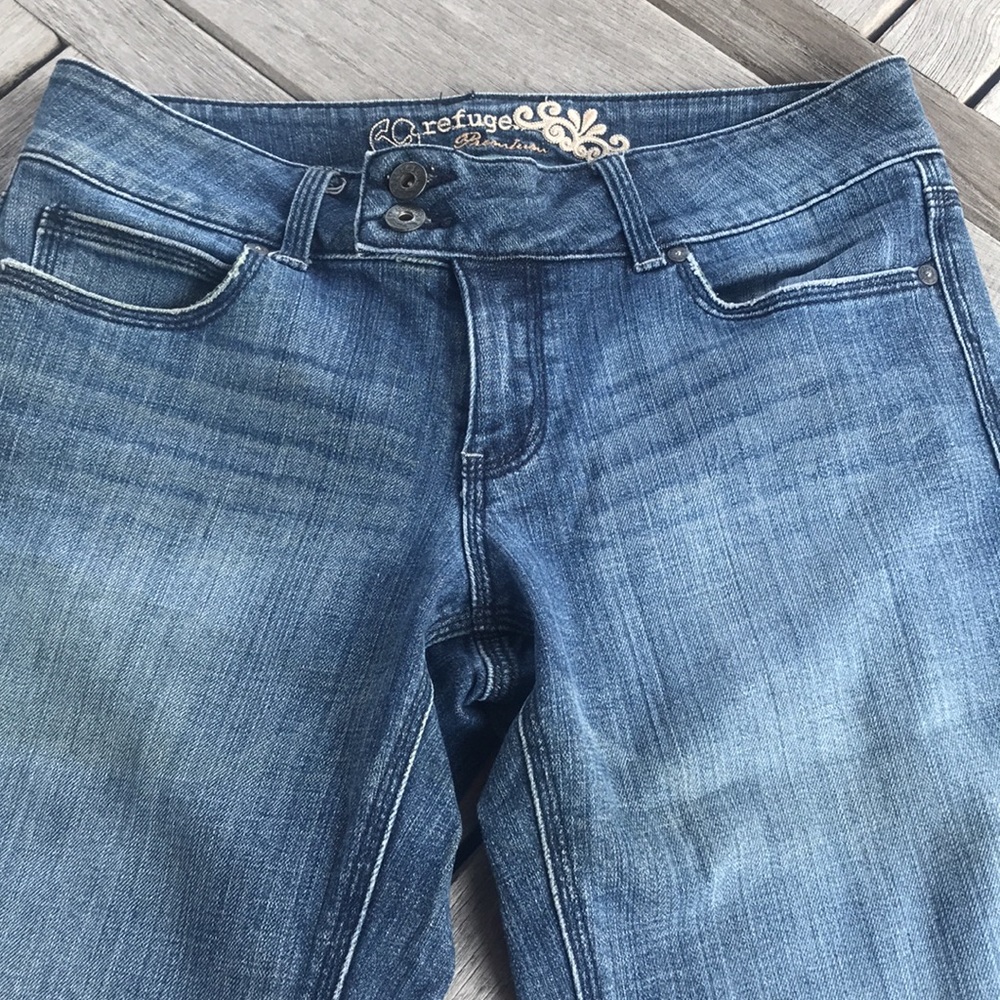 Refuge Premium Long Jean Shorts Size 9